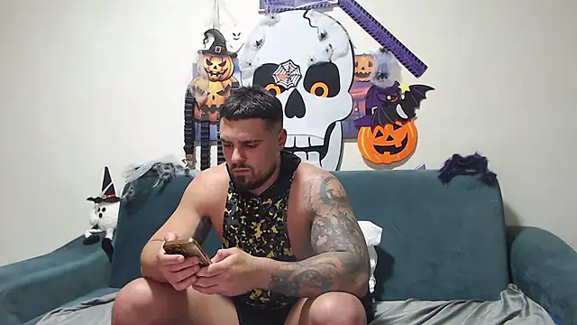 Snapshot of Tiberius_hunk chatting on 7, 11, 2025 Tiberius hunk online show from 7, 11, 2025