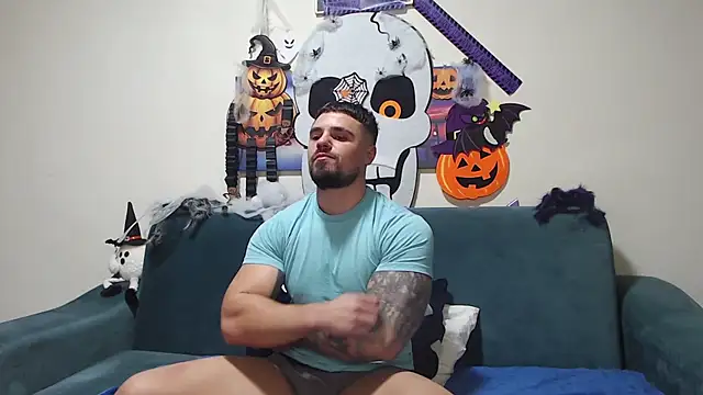 Snapshot of Tiberius_hunk chatting on 8, 11, 2025 Tiberius hunk online show from 8, 11, 2025