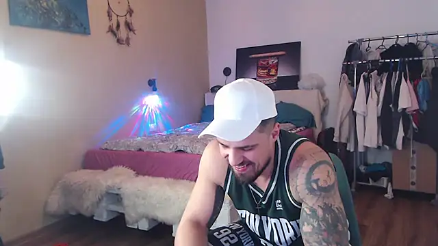 Tiberius hunk online show from 2, 2, 2026