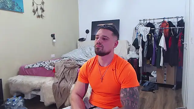 Tiberius hunk online show from 16, 2, 2026