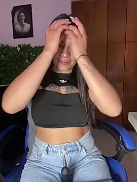 Snapshot of sofia_23x chatting on 21, 10, 2025 sofia 23x online show from 21, 10, 2025