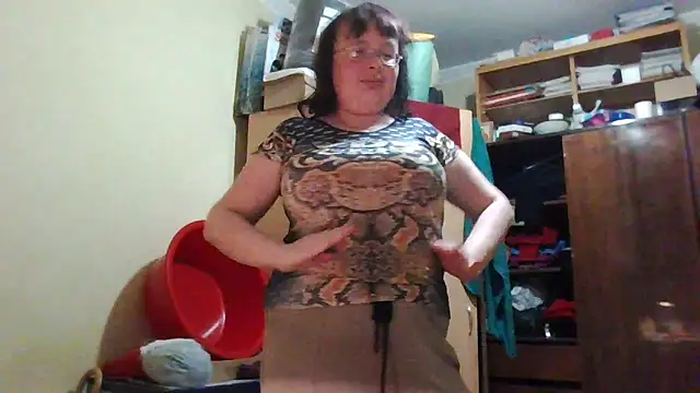 Queen-Elizabeth-25 online show from 3, 3, 2025