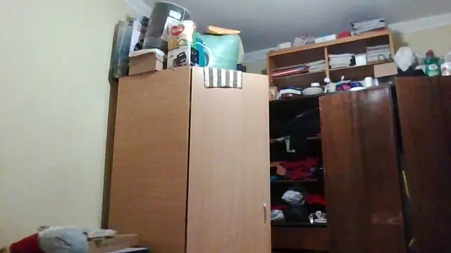 Queen-Elizabeth-25 online show from 4, 3, 2025