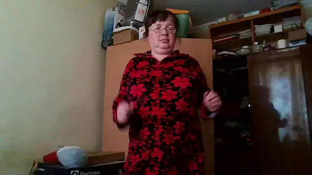 Queen-Elizabeth-25 online show from 8, 3, 2025