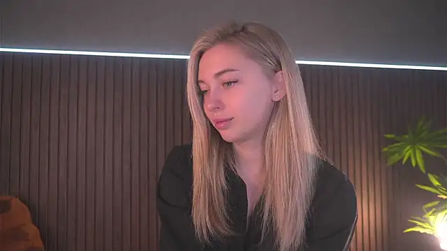 christie luv online show from 27, 9, 2025