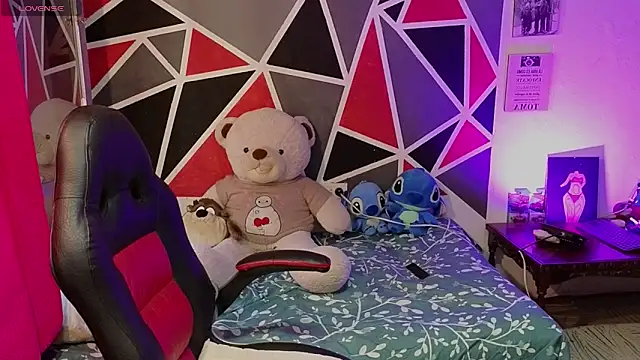 demimoore222 online show from 9, 1, 2026