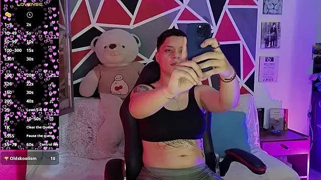 demimoore222 online show from 27, 2, 2026