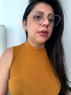 AliceGarc online show from 10, 9, 2025