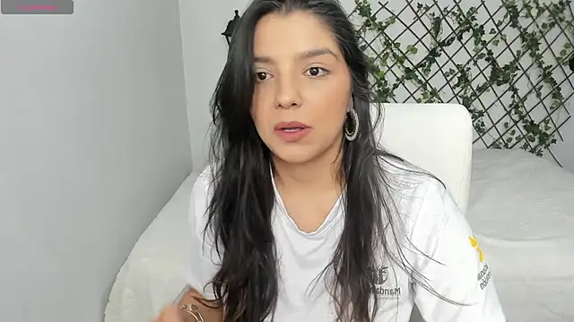 Snapshot of issa__nassar chatting on 7, 3, 2026 issa nassar online show from 7, 3, 2026