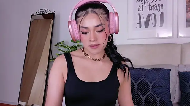 SaritaBratz online show from 5, 3, 2026