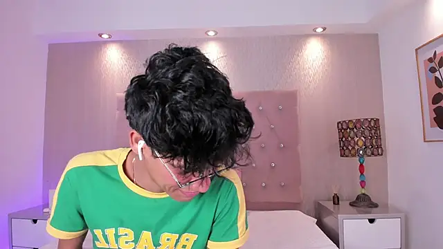 Snapshot of Jonas_Rivers chatting on 4, 3, 2026 Jonas Rivers online show from 4, 3, 2026