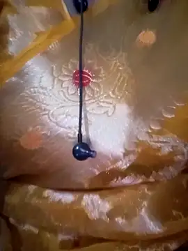 Snapshot of Neha-Bhabhi-Rasily chatting on 25, 9, 2025 Neha-Bhabhi-Rasily online show from 25, 9, 2025