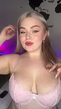 Snapshot of April_Vancee chatting on 27, 11, 2025 April Vancee online show from 27, 11, 2025