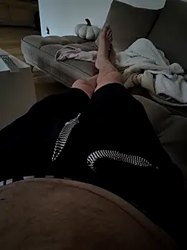 Snapshot of waldik083 chatting on 9, 11, 2025 waldik083 online show from 9, 11, 2025