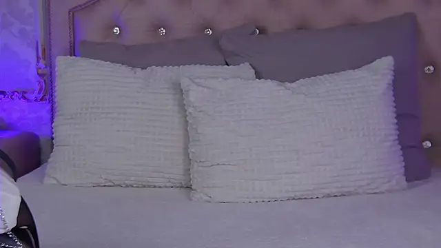 HeatherSweet  online show from 9, 5, 2026