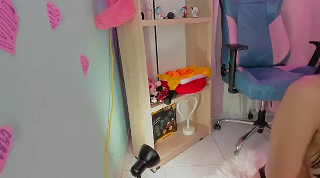 Snapshot of Olivia_pretty_ chatting on 15, 3, 2025 Olivia pretty online show from 15, 3, 2025