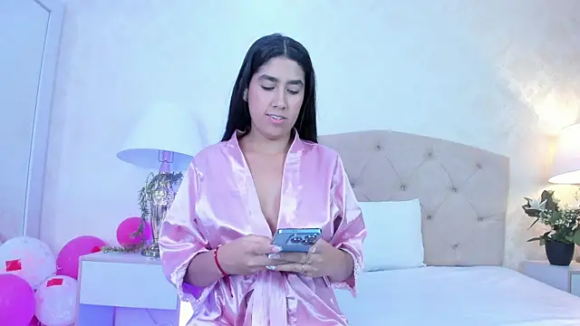 Mia Montess online show from 16, 4, 2026