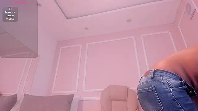 Snapshot of Lucy_Canel chatting on 13, 3, 2026 Lucy Canel online show from 13, 3, 2026