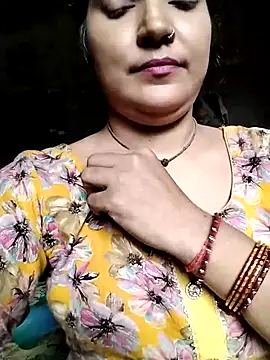 Snapshot of Maidangirl chatting on 8, 10, 2025 Maidangirl online show from 8, 10, 2025