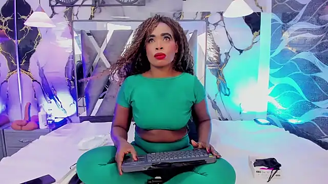 CandyMartinez  online show from 7, 5, 2026