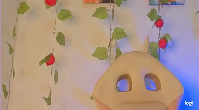 Aprillebony online show from 11, 3, 2025