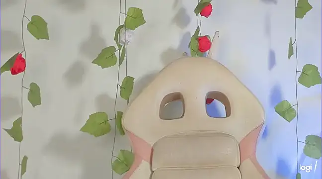 Aprillebony online show from 16, 3, 2025