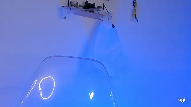 Aprillebony online show from 24, 10, 2025