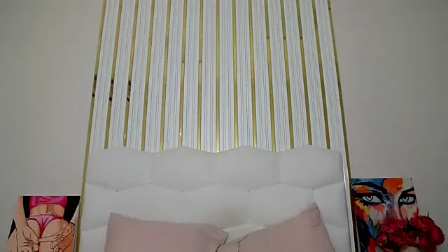 Eliss Shyyo online show from 4, 10, 2025