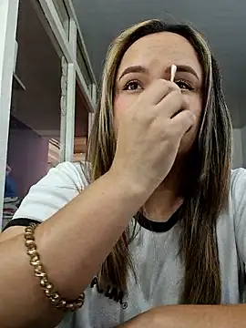 Snapshot of mandy-moore chatting on 4, 2, 2026 mandy-moore online show from 4, 2, 2026