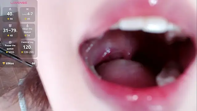 Snapshot of honey113 chatting on 23, 9, 2025 honey113 online show from 23, 9, 2025