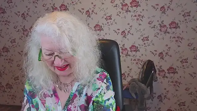 Maya Mayflower online show from 16, 2, 2026