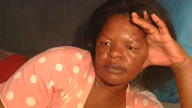 Snapshot of ebony_rose11 chatting on 6, 4, 2026 ebony rose11 online show from 6, 4, 2026