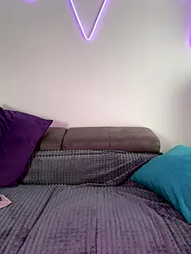 SpicyKylieFoxx online show from 4, 10, 2025