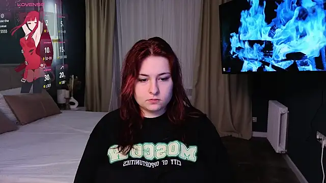 Snapshot of ElenaLarsson chatting on 4, 3, 2025 ElenaLarsson online show from 4, 3, 2025