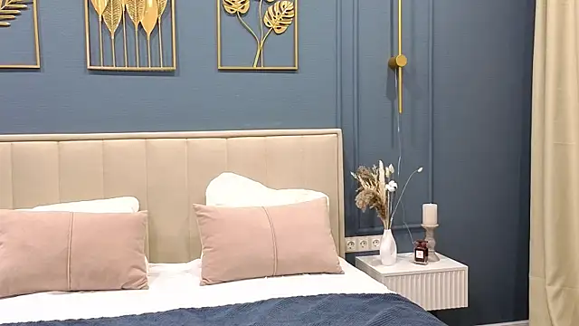 Snapshot of ElenaLarsson chatting on 20, 3, 2025 ElenaLarsson online show from 20, 3, 2025