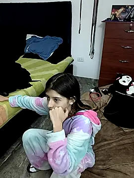 Snapshot of KratosAfroditacs chatting on 1, 4, 2026 KratosAfroditacs online show from 1, 4, 2026