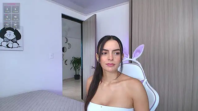 Abigail cruz online show from 15, 3, 2025