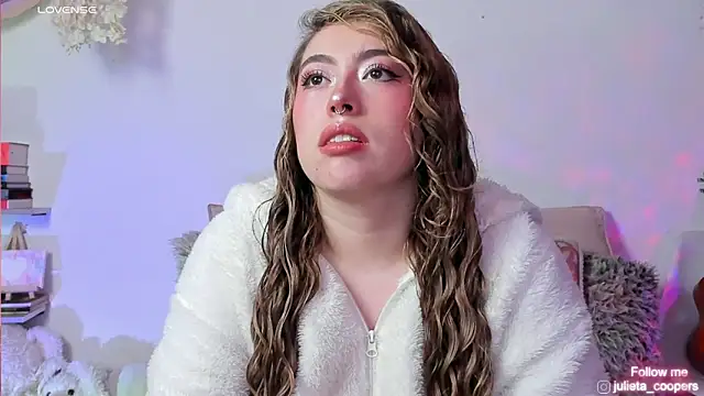 julieta cooper20 online show from 13, 3, 2026