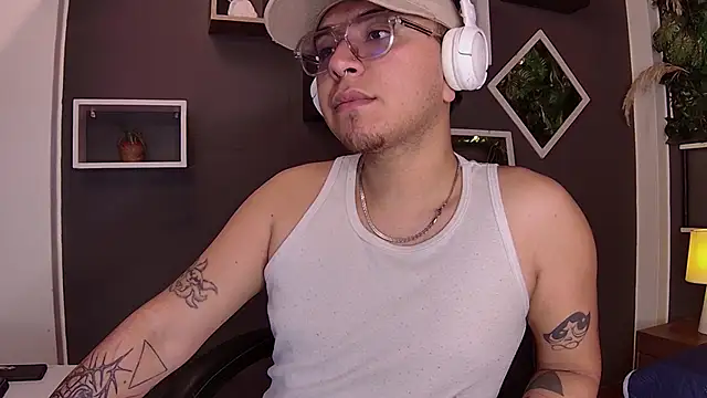 alex  montesco online show from 10, 3, 2025