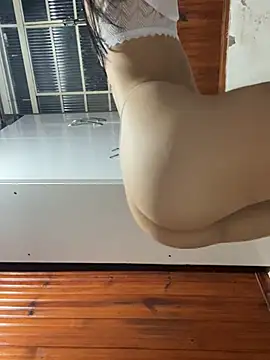 dianagomes2511 online show from 11, 3, 2025