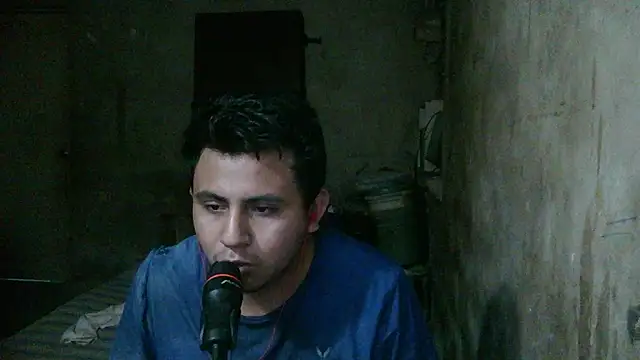 Snapshot of mikigamesH2 chatting on 14, 3, 2025 mikigamesH2 online show from 14, 3, 2025