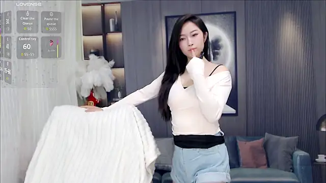 October 10 online show from 8, 3, 2026