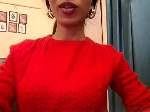 Queen Ayeshaa online show from 10, 11, 2025