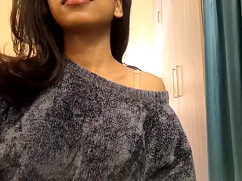 Queen Ayeshaa online show from 1, 12, 2025