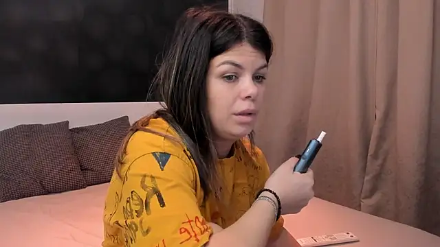 Snapshot of EllyMilf chatting on 16, 3, 2025 EllyMilf online show from 16, 3, 2025