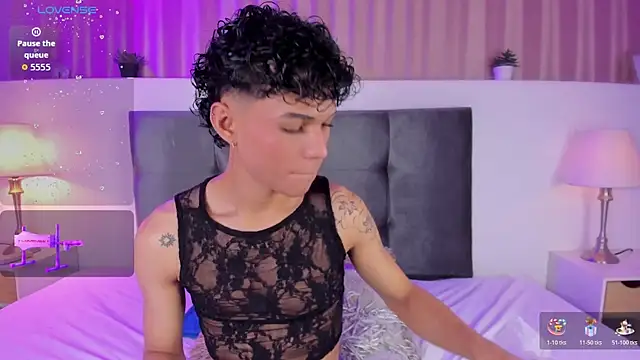 Snapshot of Kai_riptide chatting on 17, 10, 2025 Kai riptide online show from 17, 10, 2025