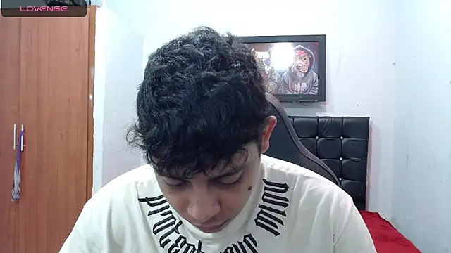 Snapshot of Alejandroo_22 chatting on 17, 3, 2025 Alejandroo 22 online show from 17, 3, 2025
