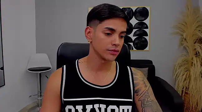 Peter Dainty online show from 5, 3, 2025