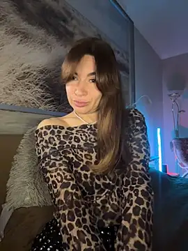 Mary Kiitty online show from 7, 5, 2026