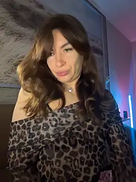 Mary Kiitty online show from 11, 5, 2026